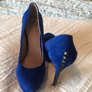 Vince Camuto blue suede pumps